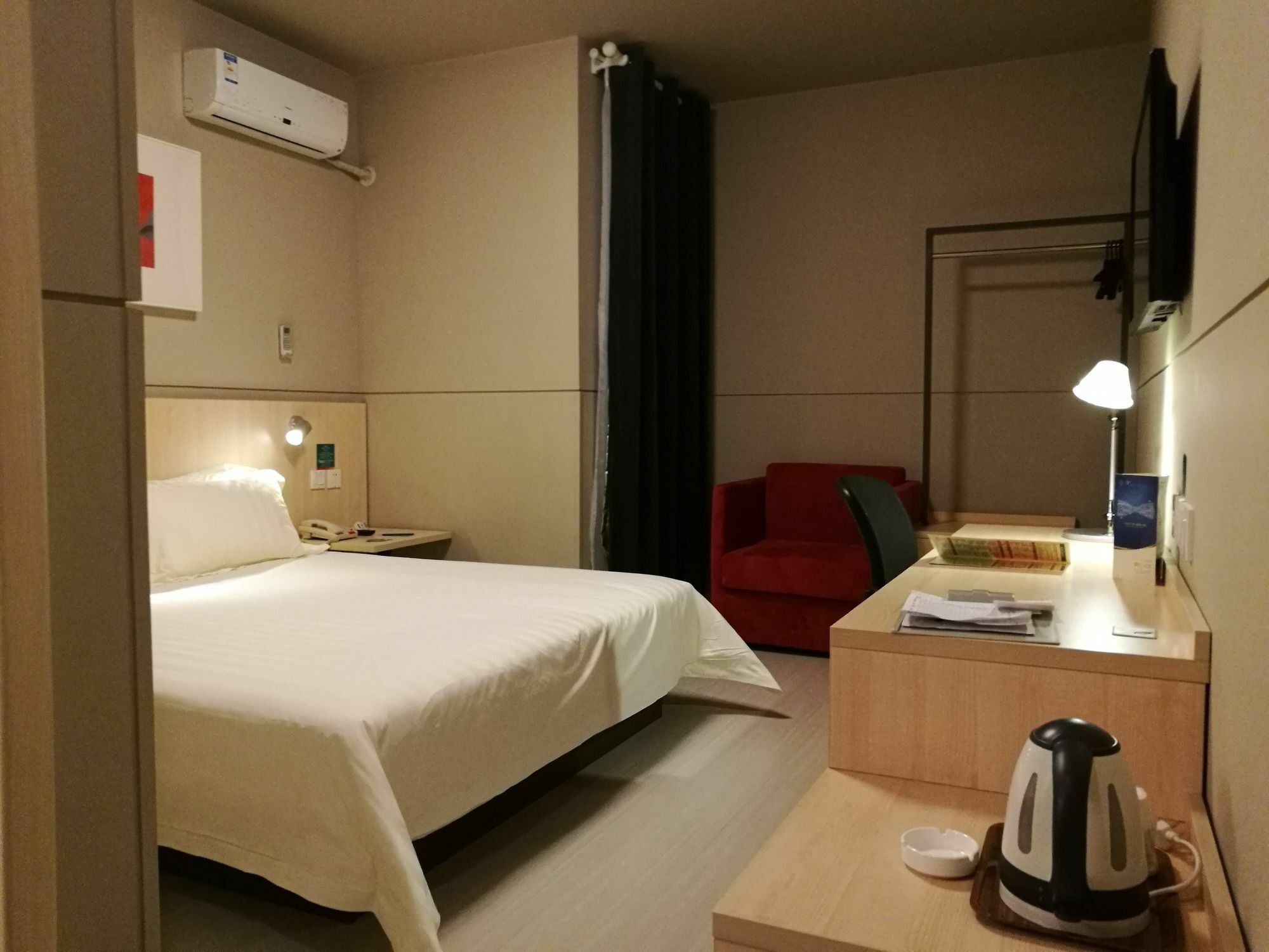 Jinjiang Inn Baoding Railway Station Экстерьер фото